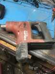 Maquina de furar pedra hilti