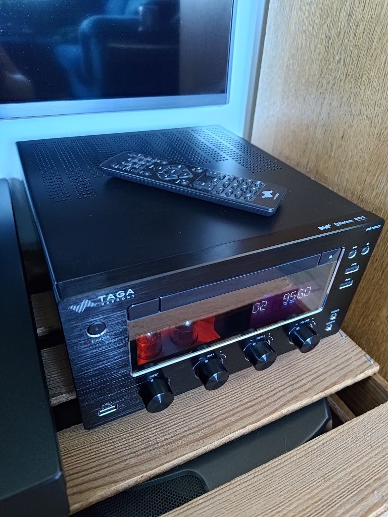 Amplituner Taga Hormony HTR-1000CD V.2
