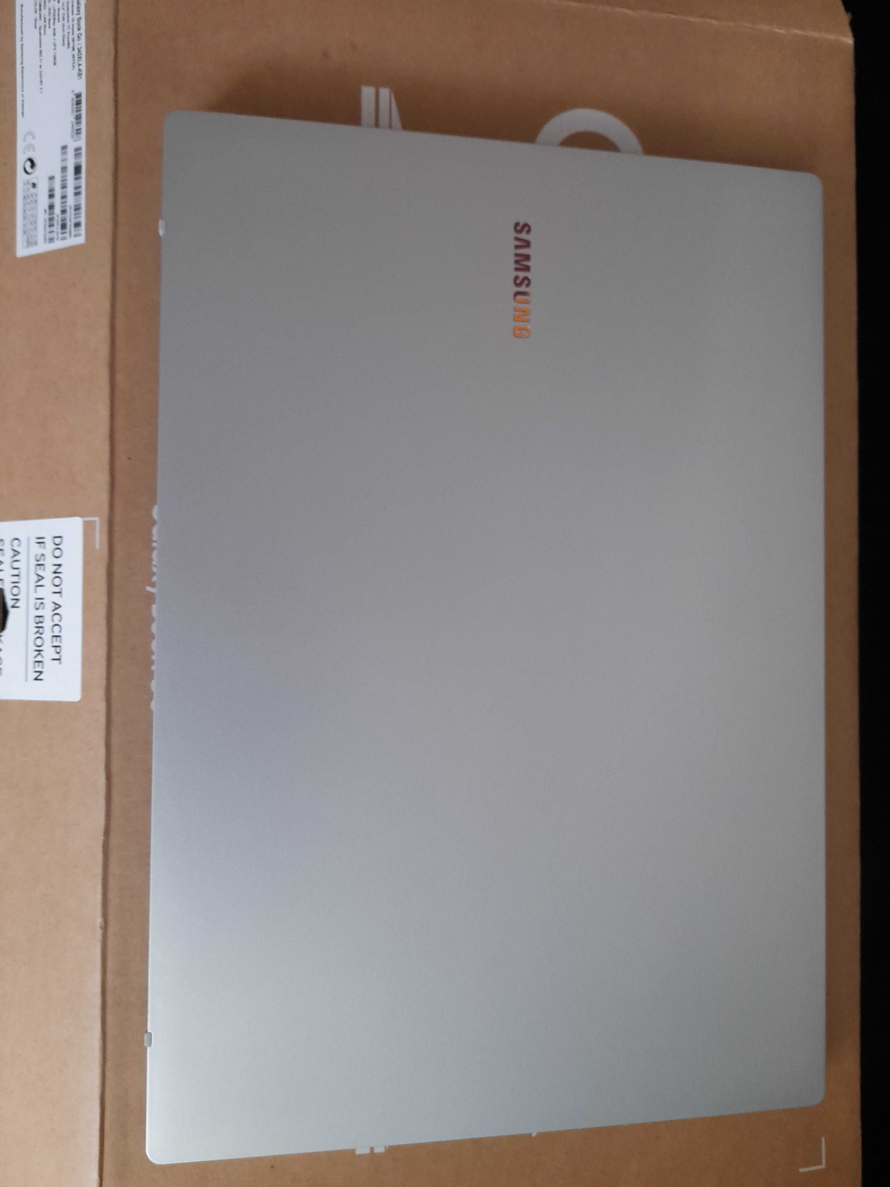 Laptop Samsung Galaxy book Go 14