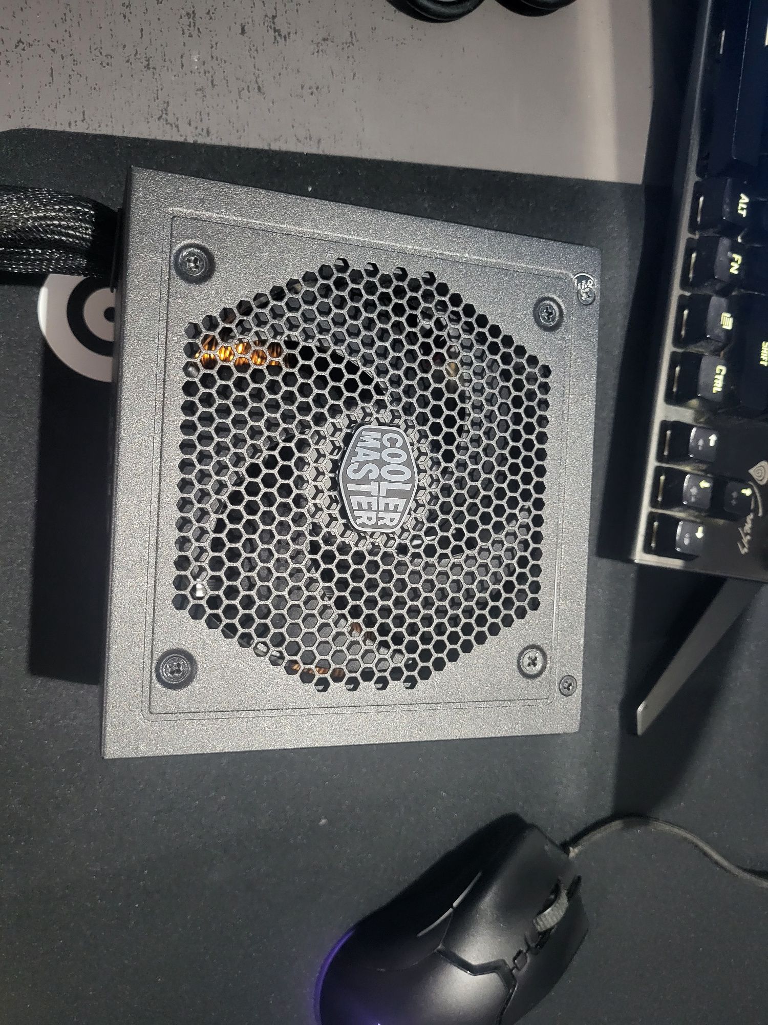 Zasilacz CoolerMaster MASTERWATT 650W pół modularny