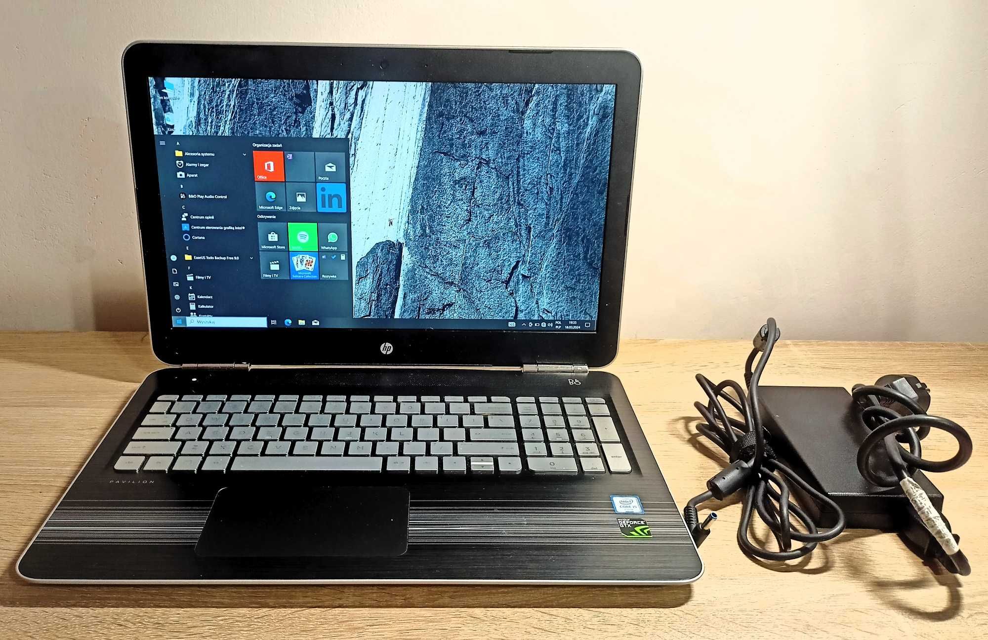 Laptop HP 15" z Intel® Core™ i5-6300HQ & NVIDIA® GeForce® GTX 950M