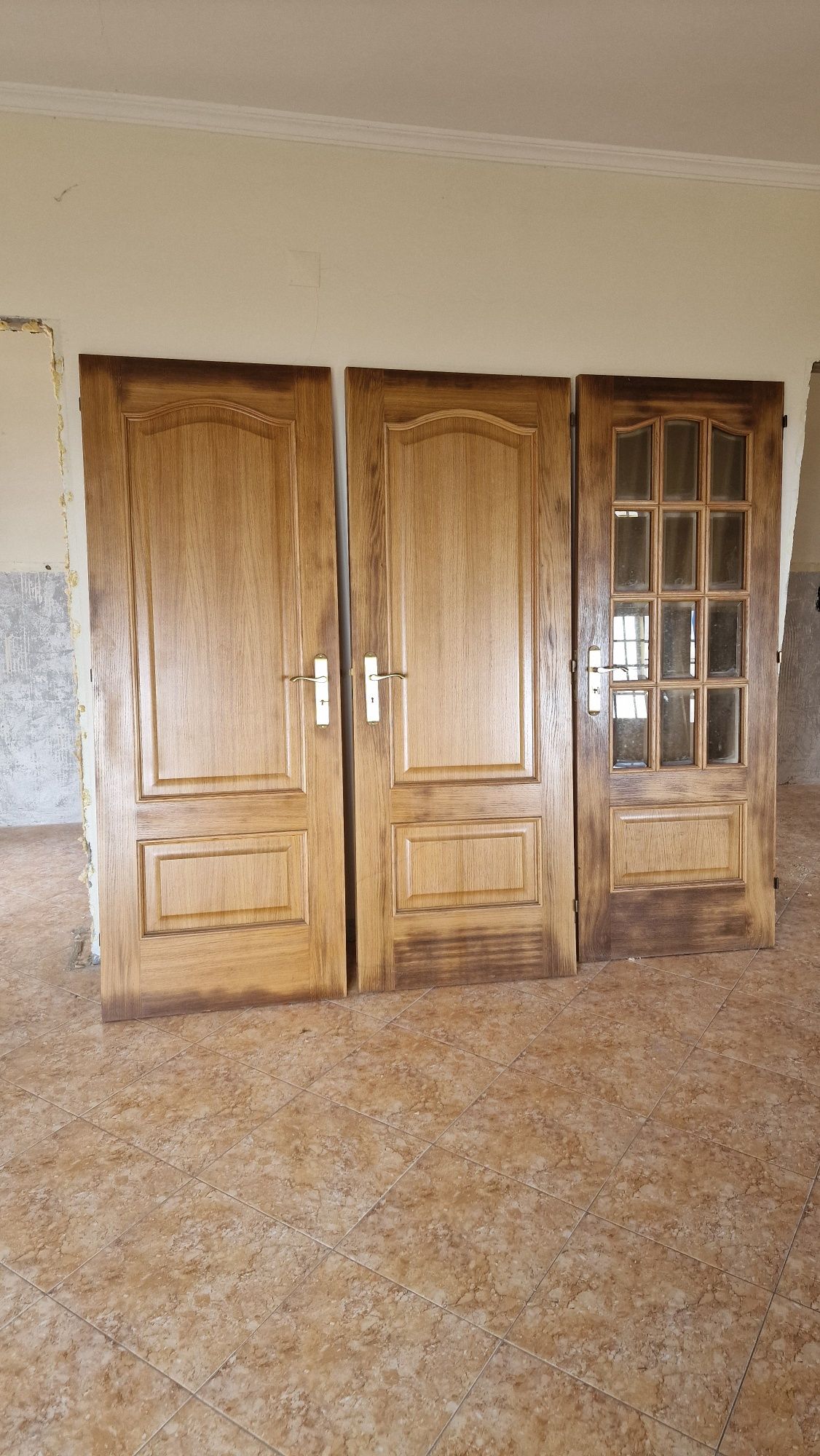 Vendo portas de madeira