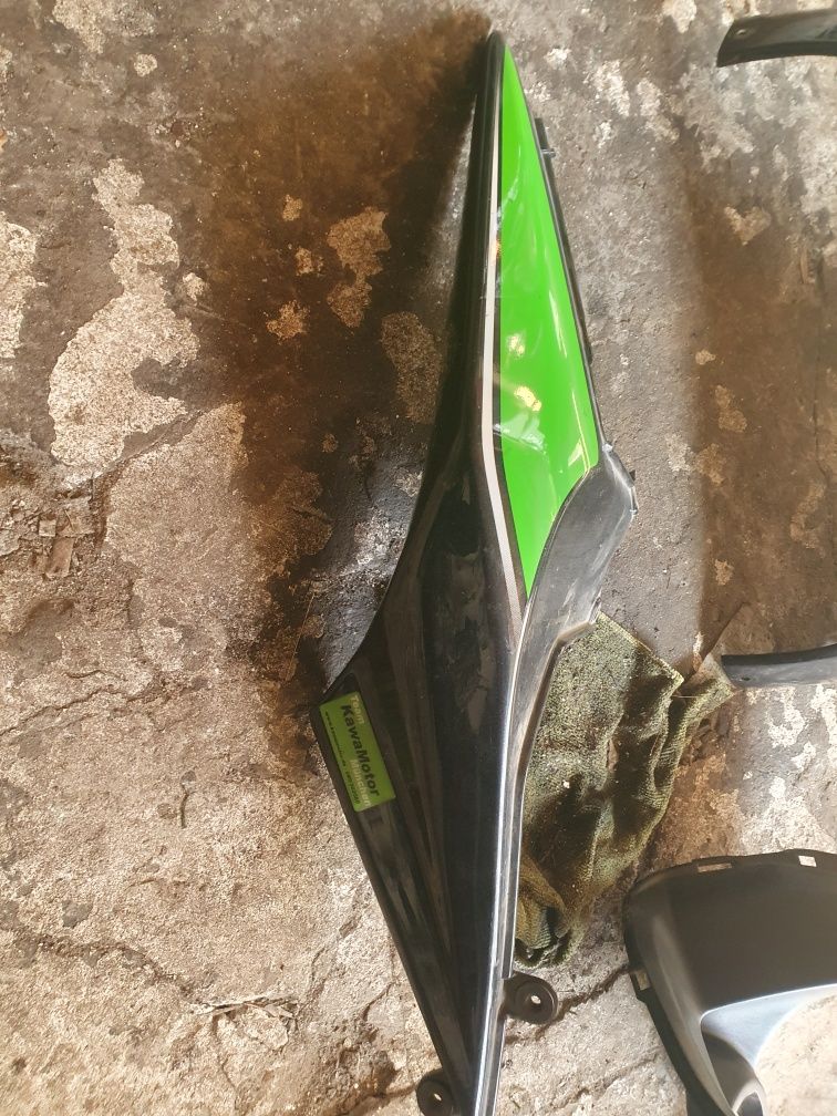 Kawasaki ninja części plastiki czasza przód blotnik tył osłona koerown