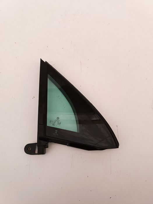 VW Tiguan II 16r 5NA szyba szybka karoseryjna drzwi prawy przód trójką