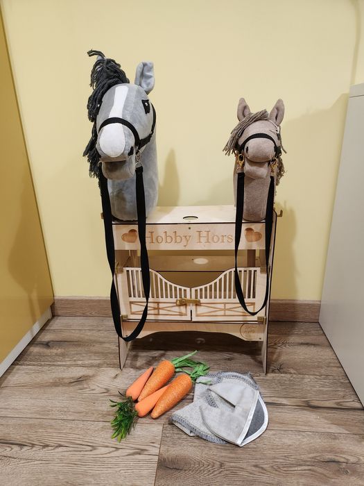 2 konie Hobby horse i stajnia