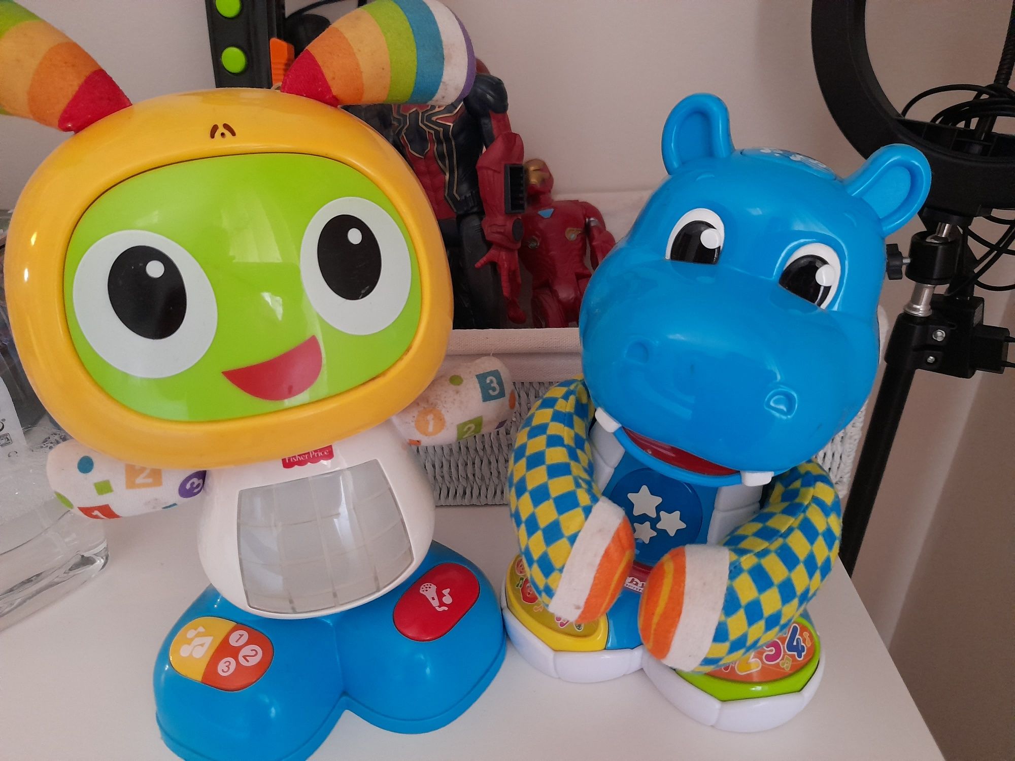 Boneco Beatbo dançarino