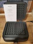 Nowa czarna marmurkowa gofrownica 2200W