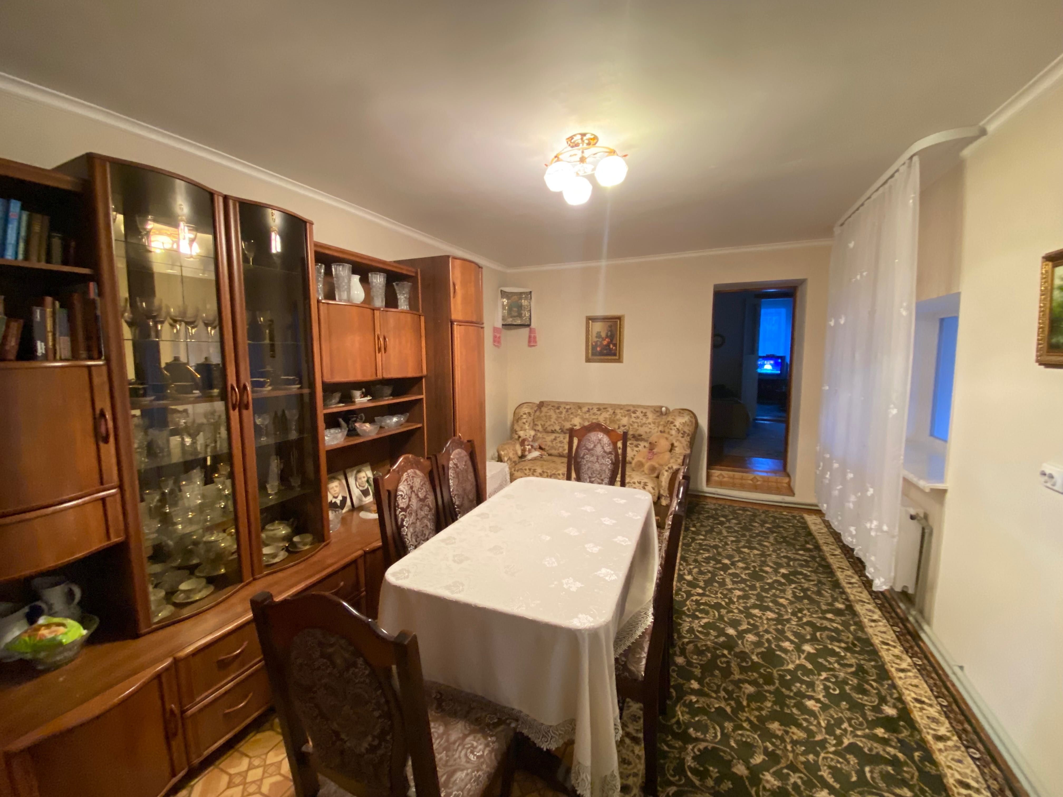 Продаж затишного будинку в Варварівці (л1)