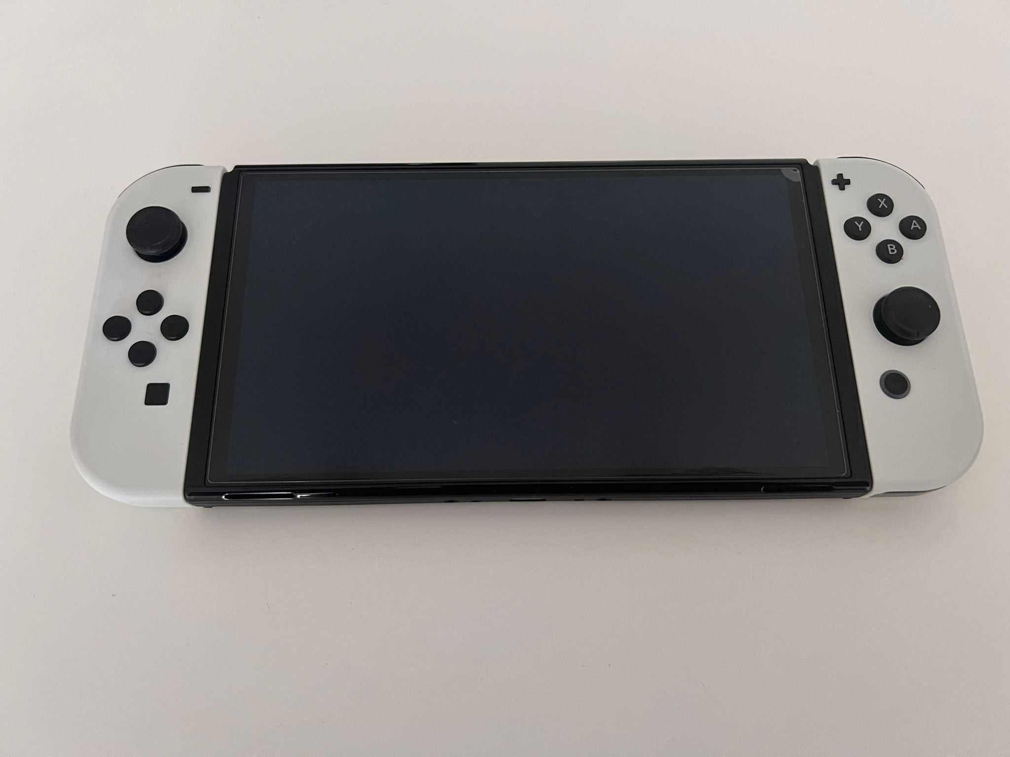 Nintendo Switch Oled + carrying case