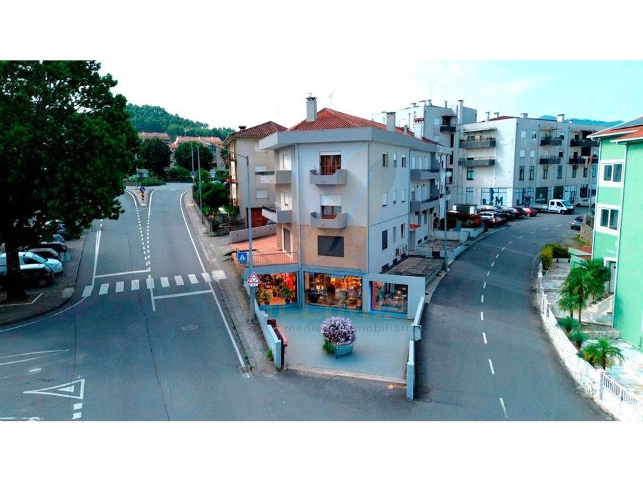 Armazém/Loja no Centro de Ponte de Lima