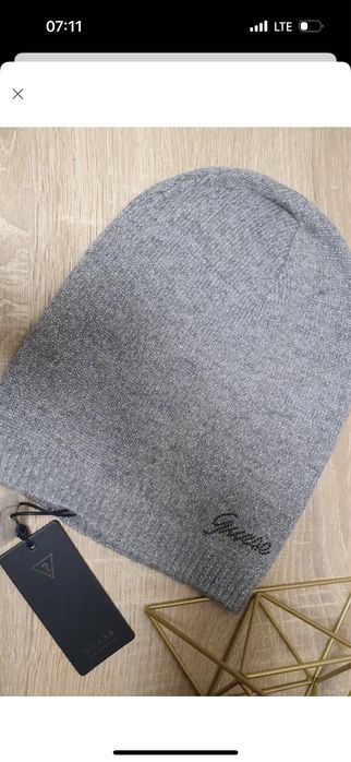 Шапка жіноча Guess