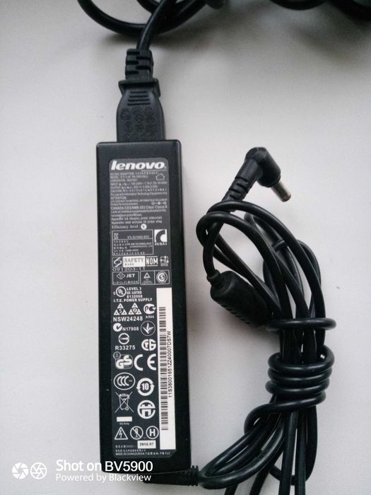 Блок живлення для ноутбуків Lenovo