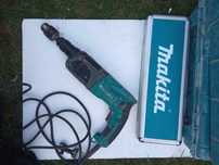 Młotowiertarka MAKITA 780W