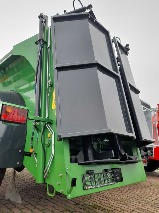 NV161/4 Pronar 12T rozrzutnik obornika Bogate Wyposażenie