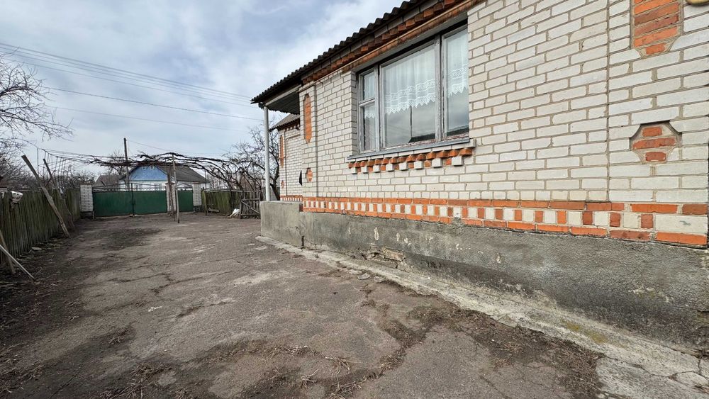Будинок на 87 кв. метрів передмістя Житомира