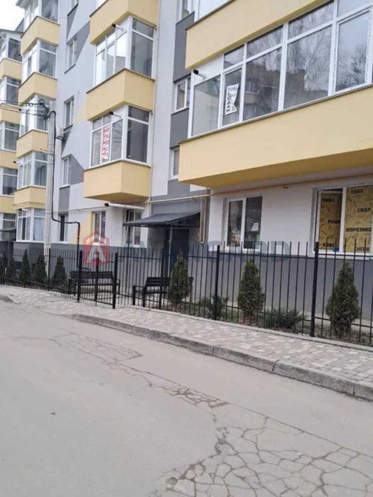 продам квартиру Польова