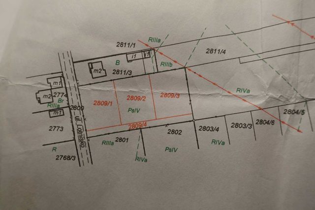 Działka budowlana Gołąb, gmina Puławy, ul. Lotnisko 920m2