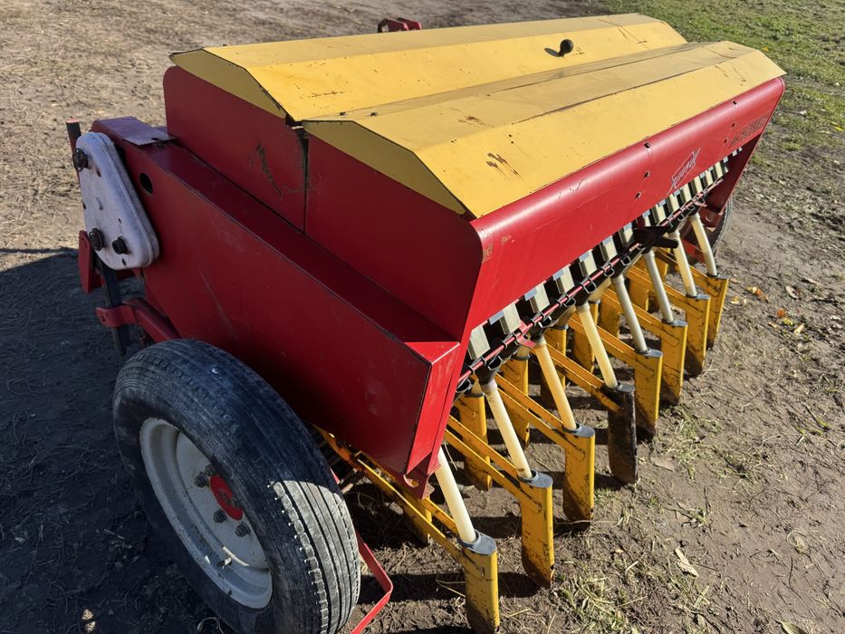 Сівалка зернова анкерна Навісна з міндобривом 2м JUKO 200