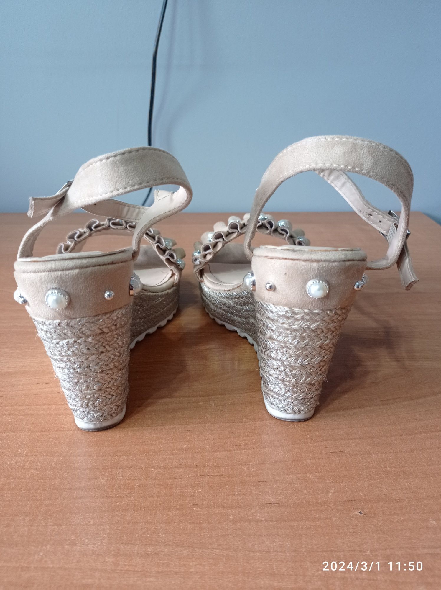 Buty 40 sandały na koturnie perły eleganckie weselne codzienne wizytow