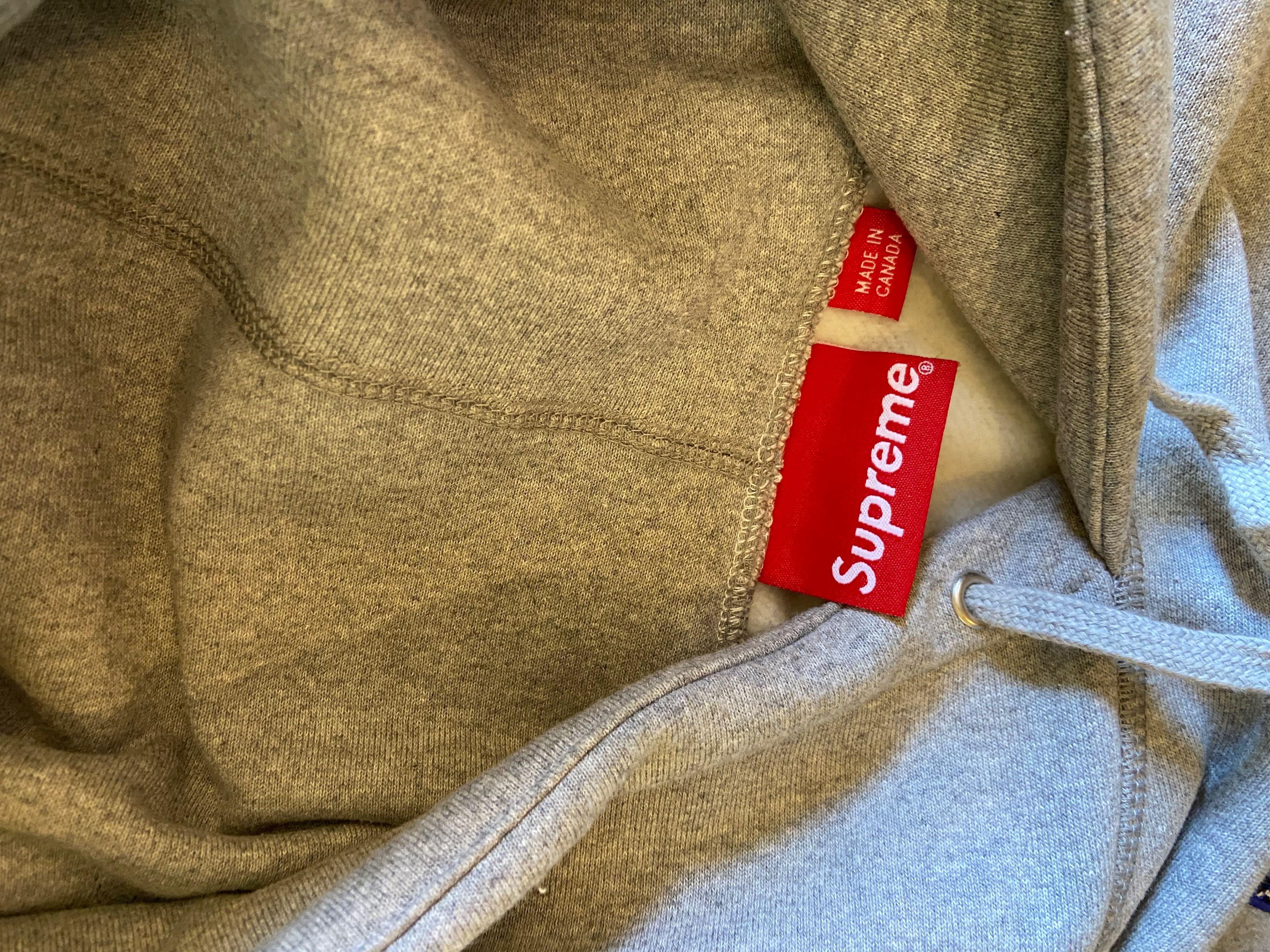 Supreme
bandana box-logo hoodie