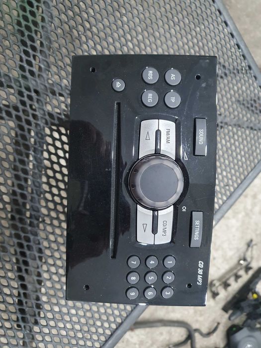 Radio Opel CD30 MP3 piano black sprawne