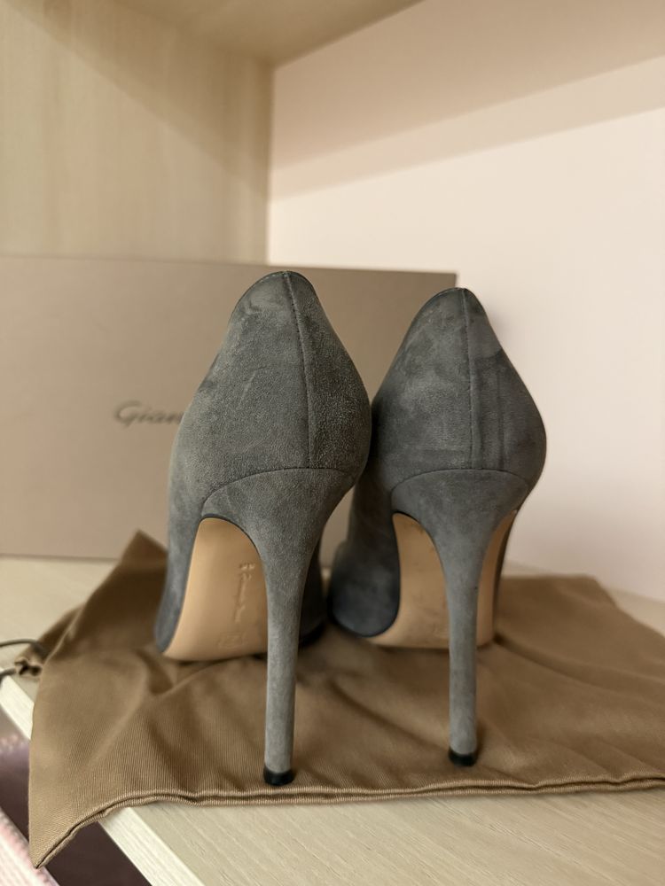 Туфлі Gianvito Rossi