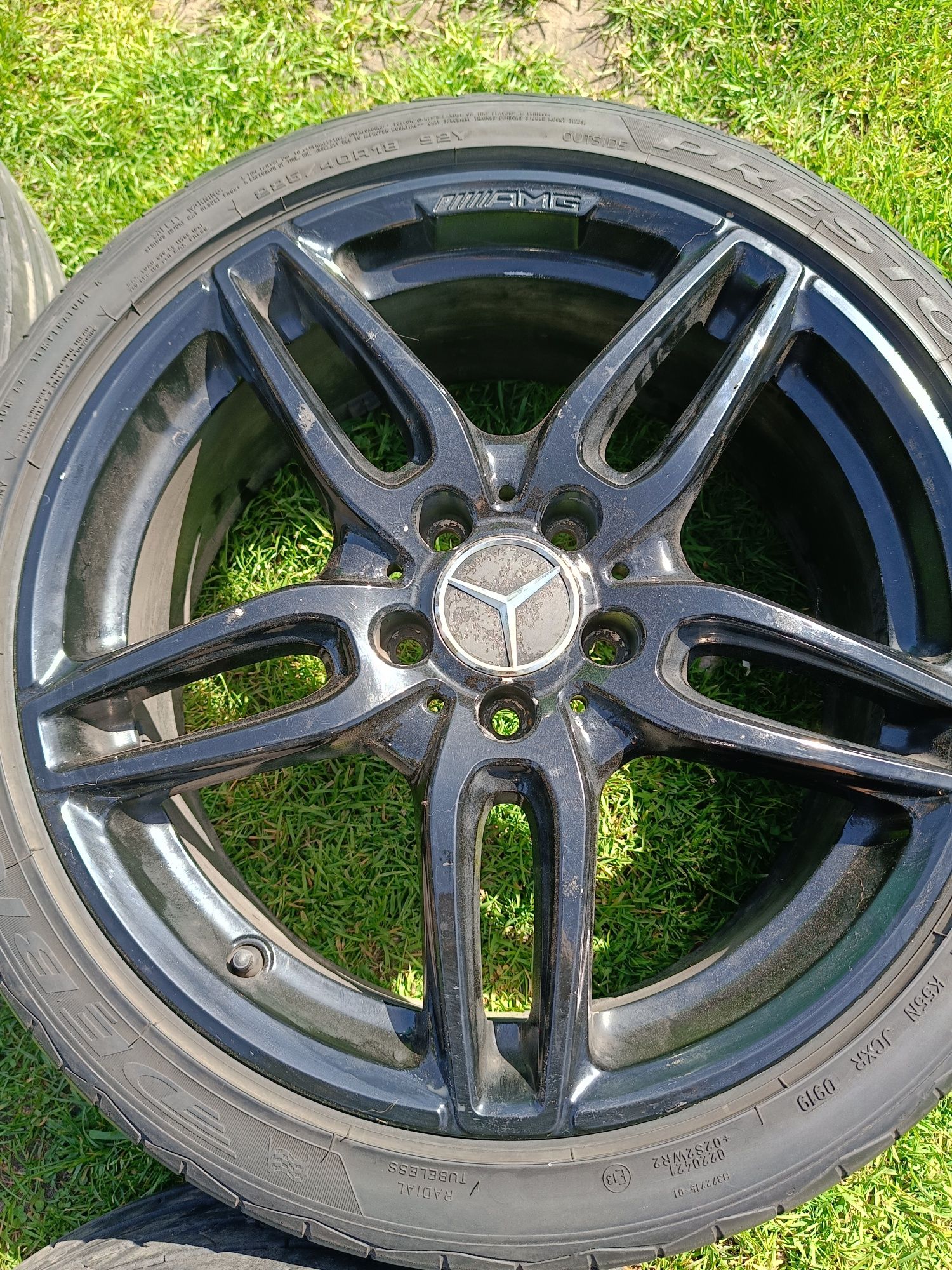 Sprzedam czarne felgi  AMG z oponami 5x112 R18