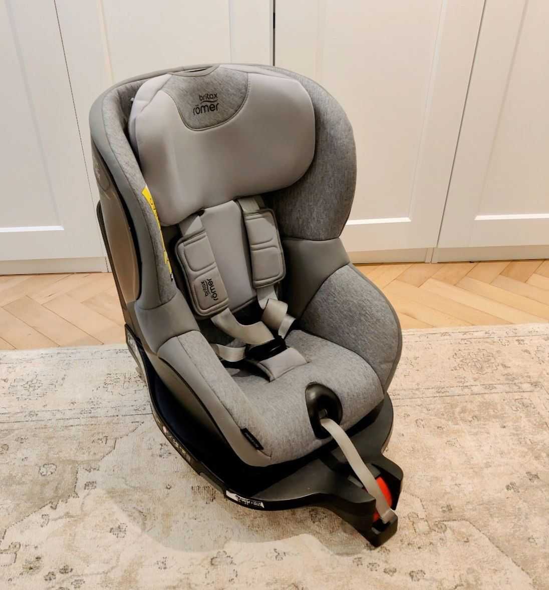 Fotelik samochodowy BRITAX DUALFIX M PLUS i-Size