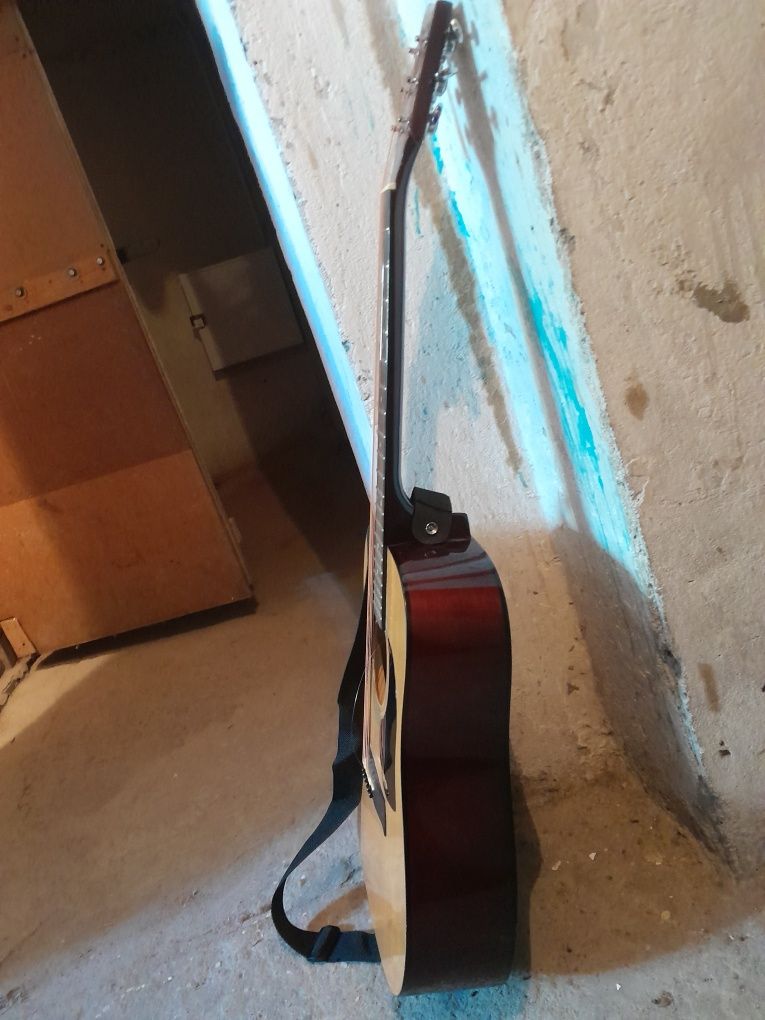 Gitara akustyczna