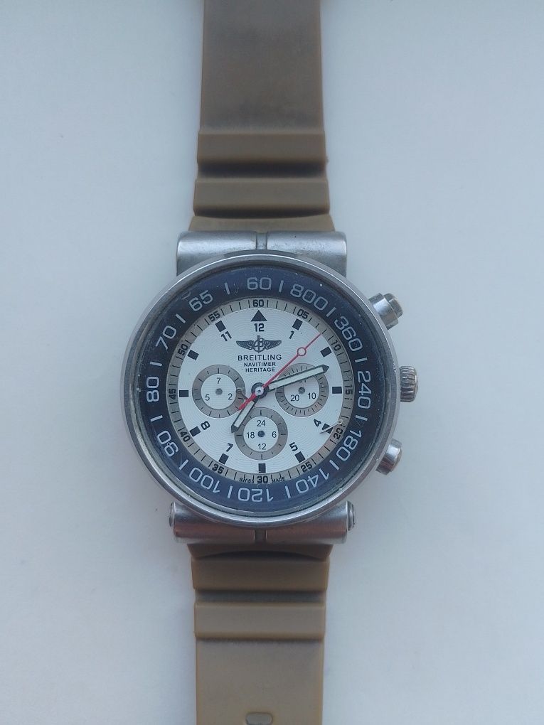 Наручные механические часы Breitling (Брайтлинг) с ремешком.