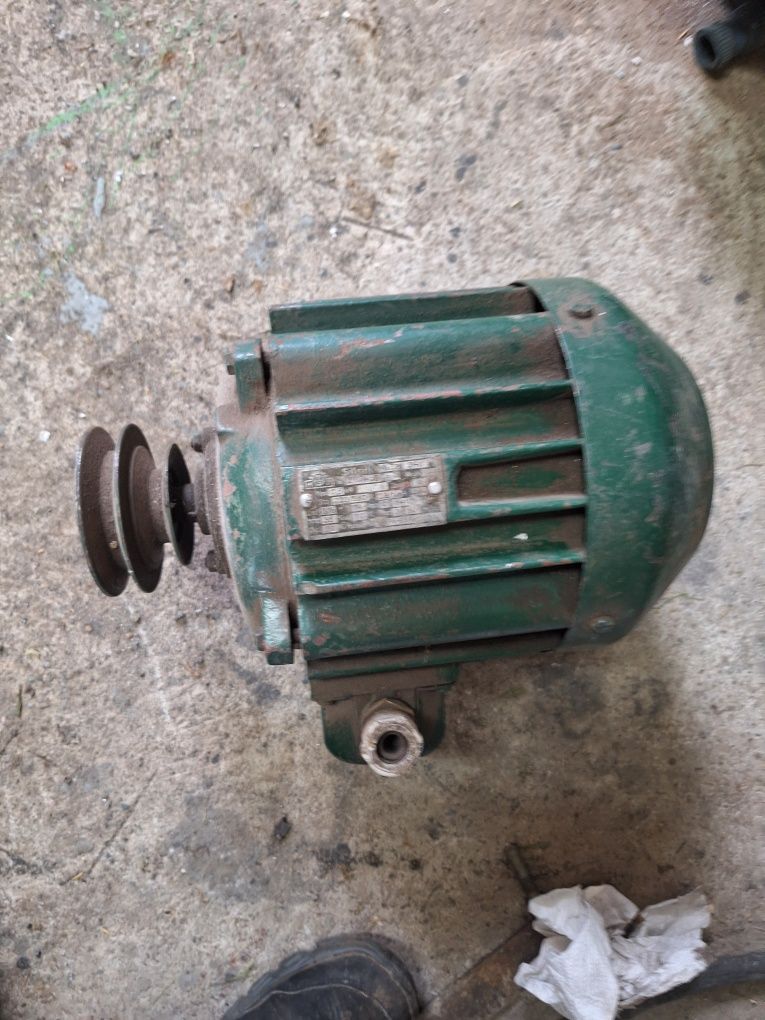 Silnik 3 fazowy 0.6kw