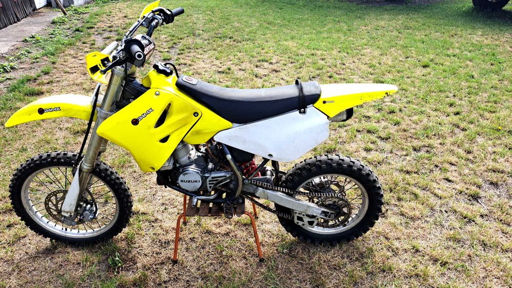 Cross Suzuki RM 85