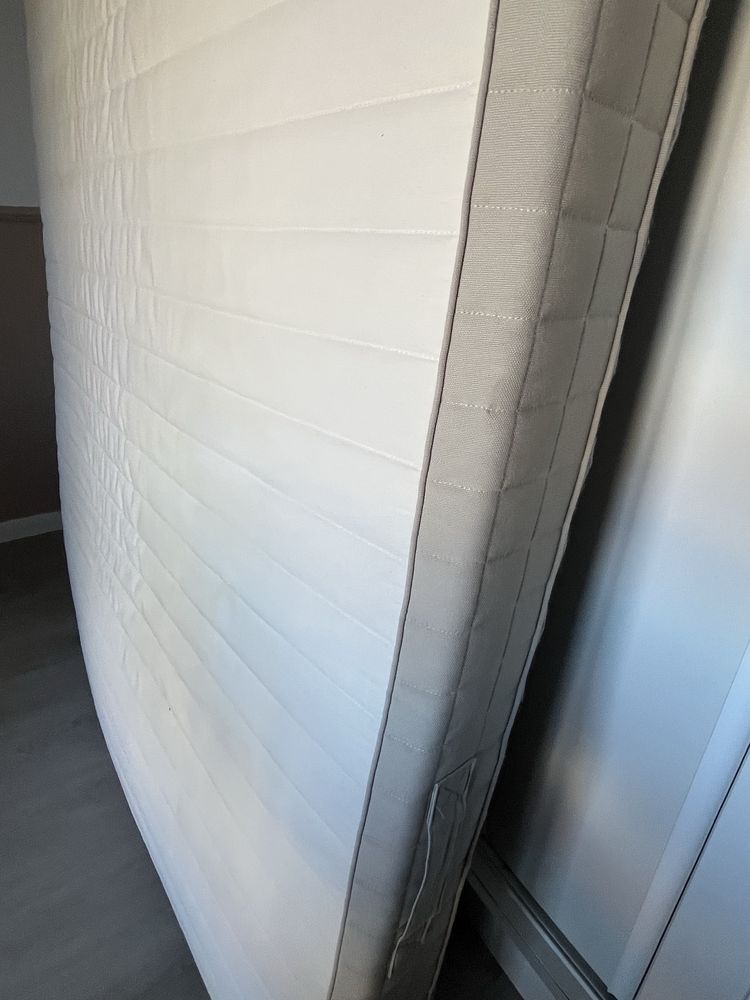 Colchão 200 x 140
