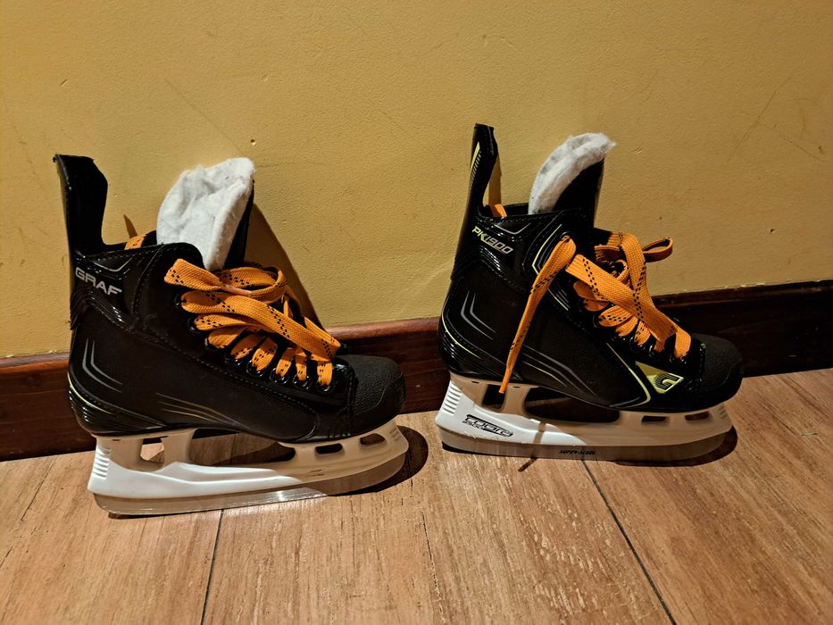 Łyżwy hokejowe r. 35 1/3 firmy GRAF