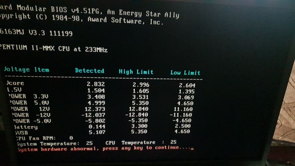 MSI MS-6163 Pro SLOT1 i440BX Retro 3 kondensatory napuchnięte.