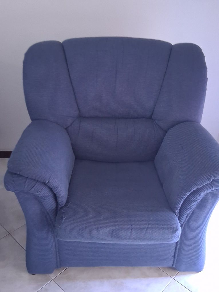 Sofá cama de 3 lugares mais 2 lugares adicionais