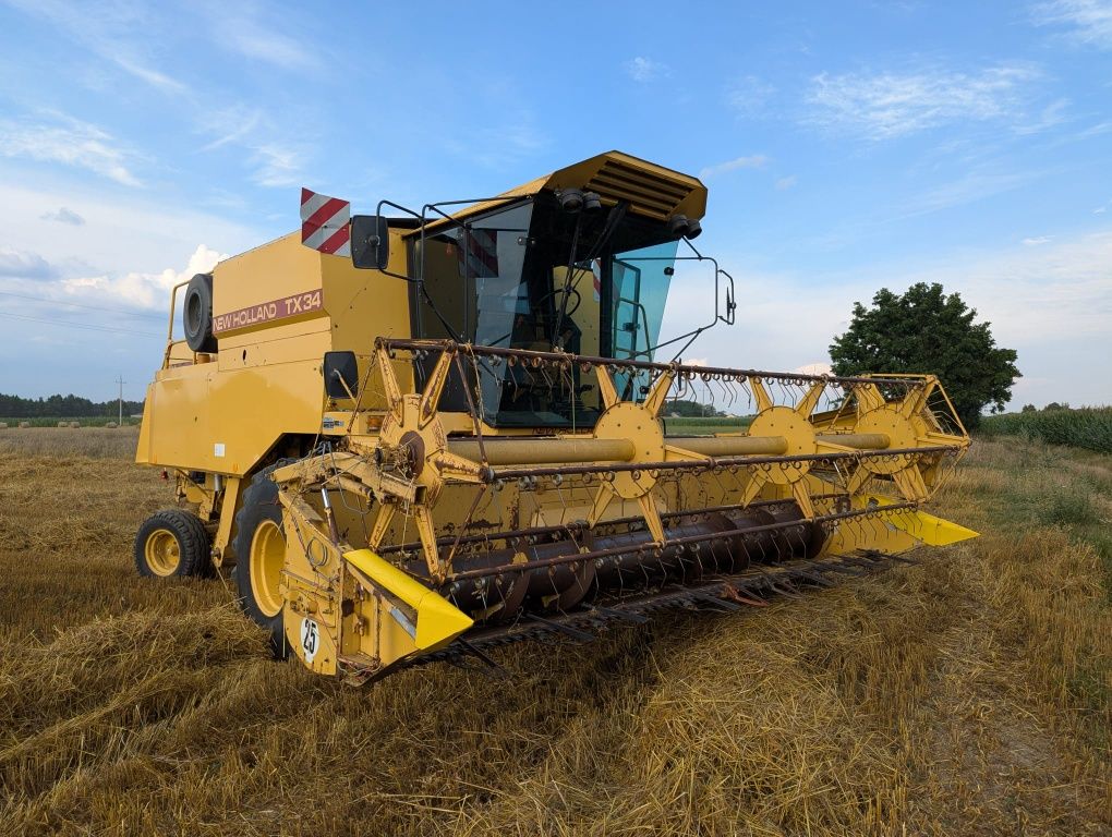 New Holland TX34 silnik Mercedes sieczkarnia klima heder 4,5 m