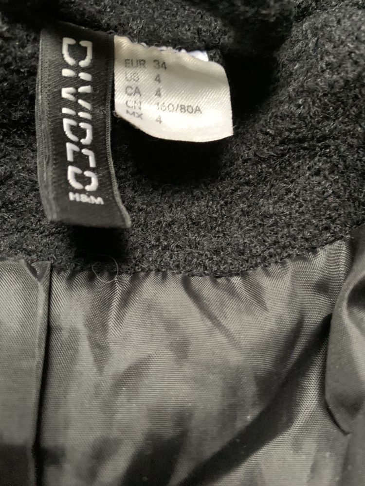 Wełniana ramoneska krótka kurtka marki H&M w rozmiarze 34 XS jest zmec