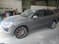 Porsche Cayenne 2016 PORSCHE CAYENNE GTS / Benzyna / 4x4 / Automat / Niski przebieg