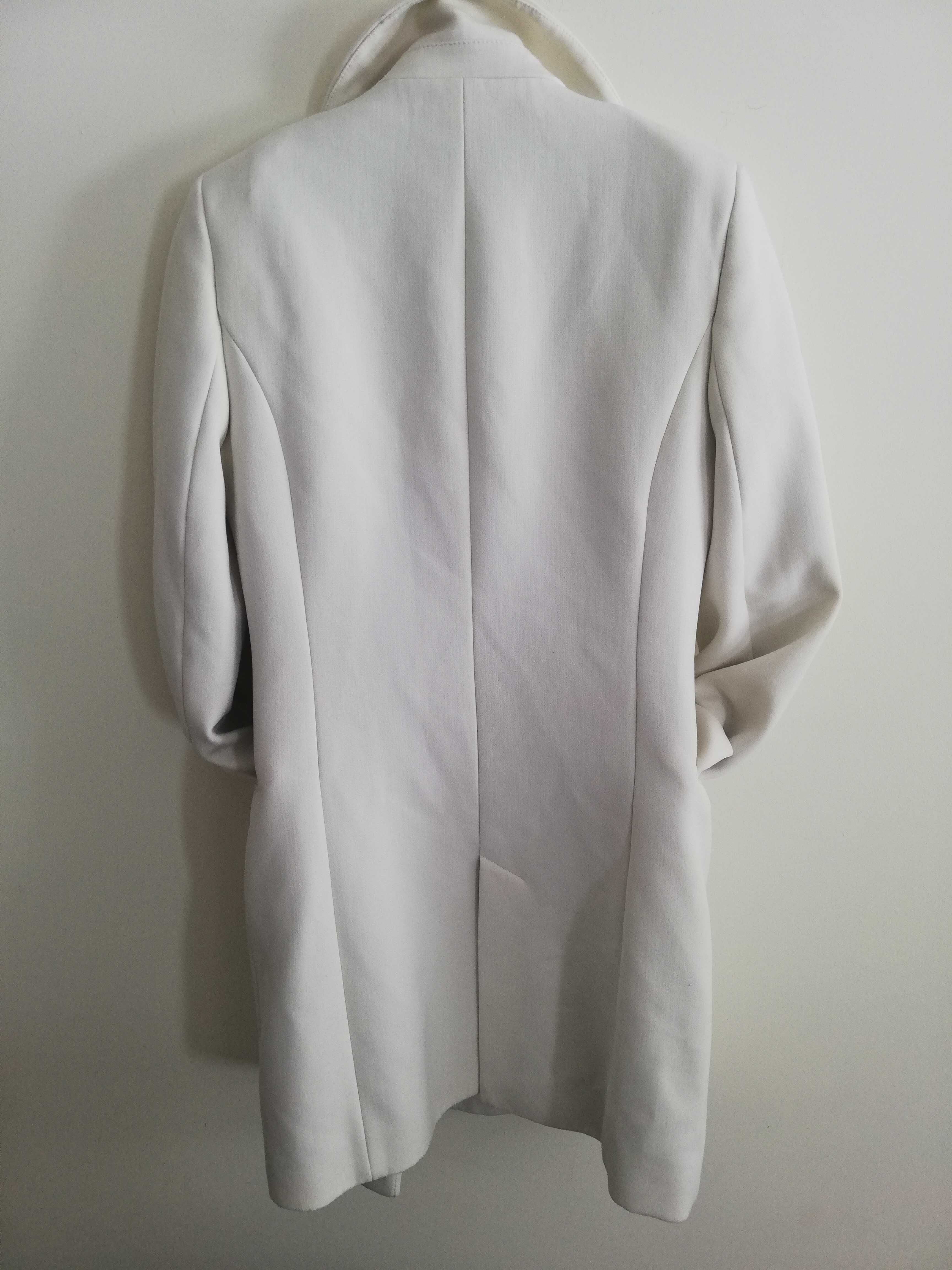 płaszcz Zara s 36 biały płaszcz zara s 36