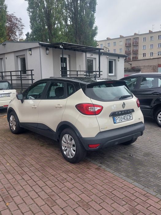 Renault Captur 0,9 rej. 2014r