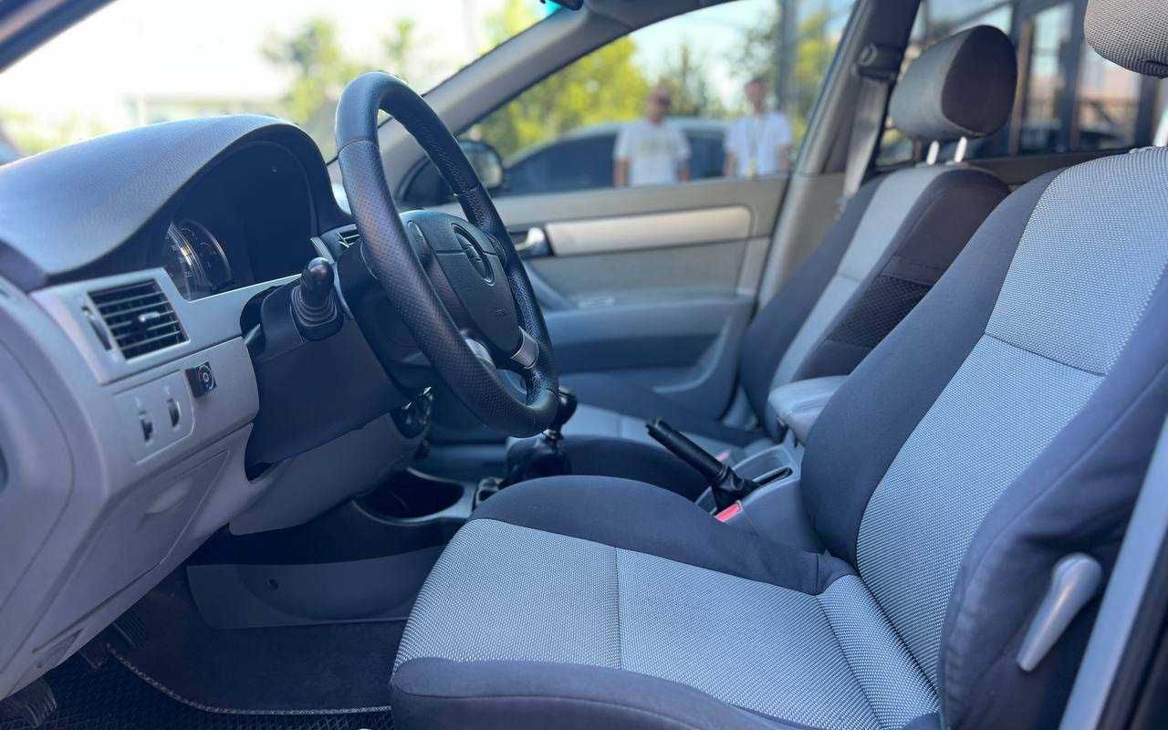 Chevrolet Lacetti 2012