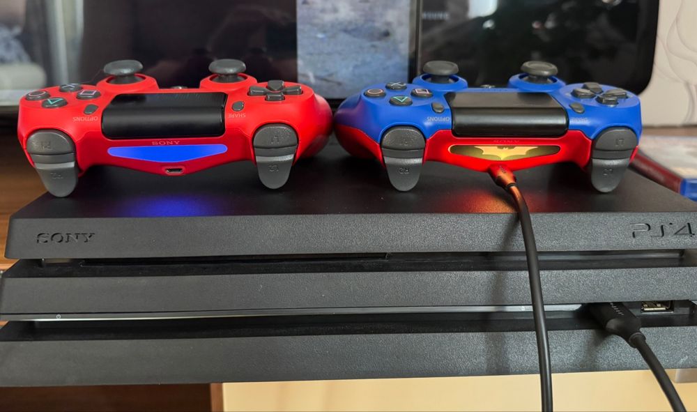 Sony PlayStation 4 pro остання ревізія CUH 7216B