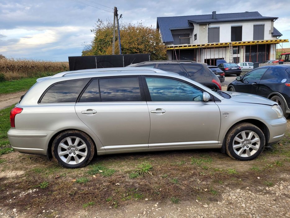 Toyota Avensis 2.2 D-4D Prestige Premium