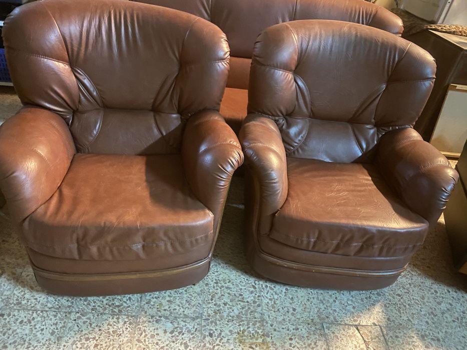 Sofa de sala em estado novo