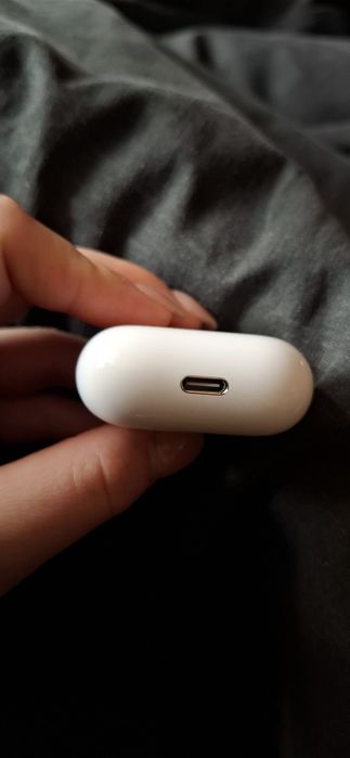 Наушники вкладыши беспроводные TWS Apple AirPods 4
Бездрот