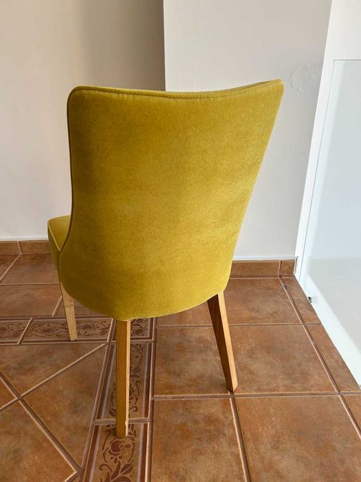 Cadeirão em Tecido Amarelo Anti-Gato - Excelente Estado