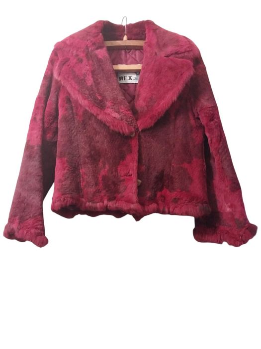 Новая! Натуральная шубка.
Размер 46-50. Е