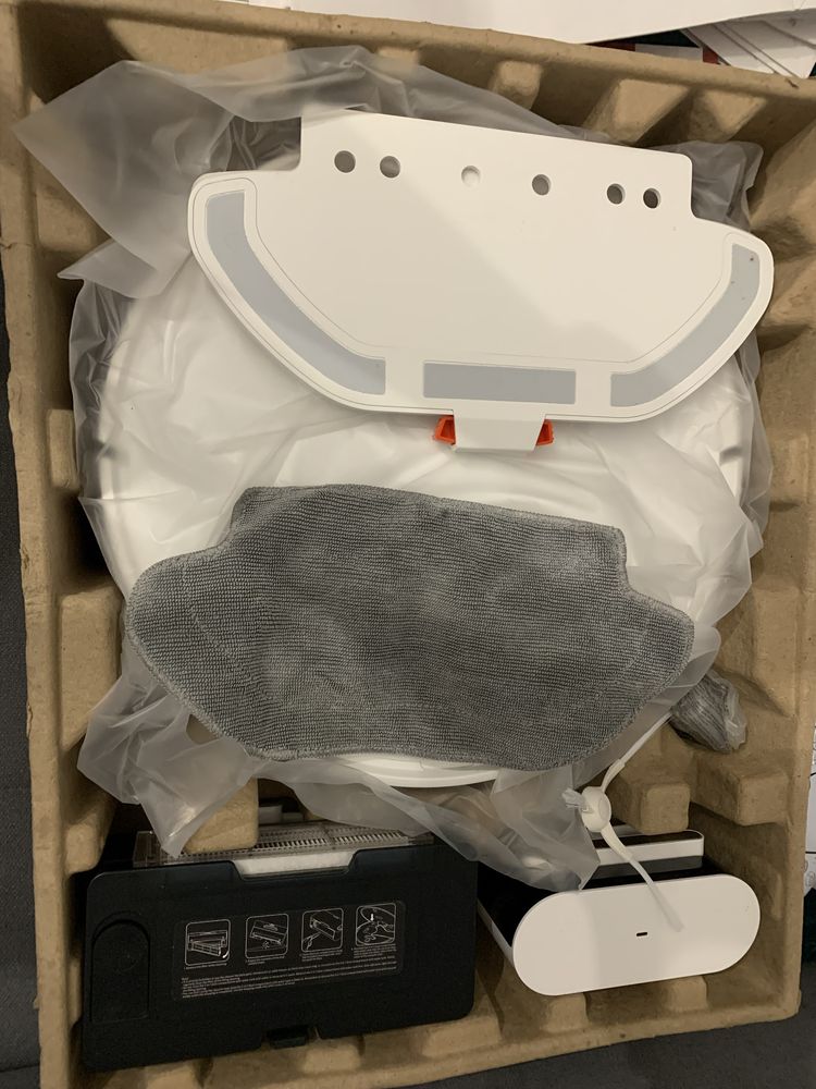 Robot sprzątający Xiaomi Mi Robot Vacuum Mop Pro - mopowanie