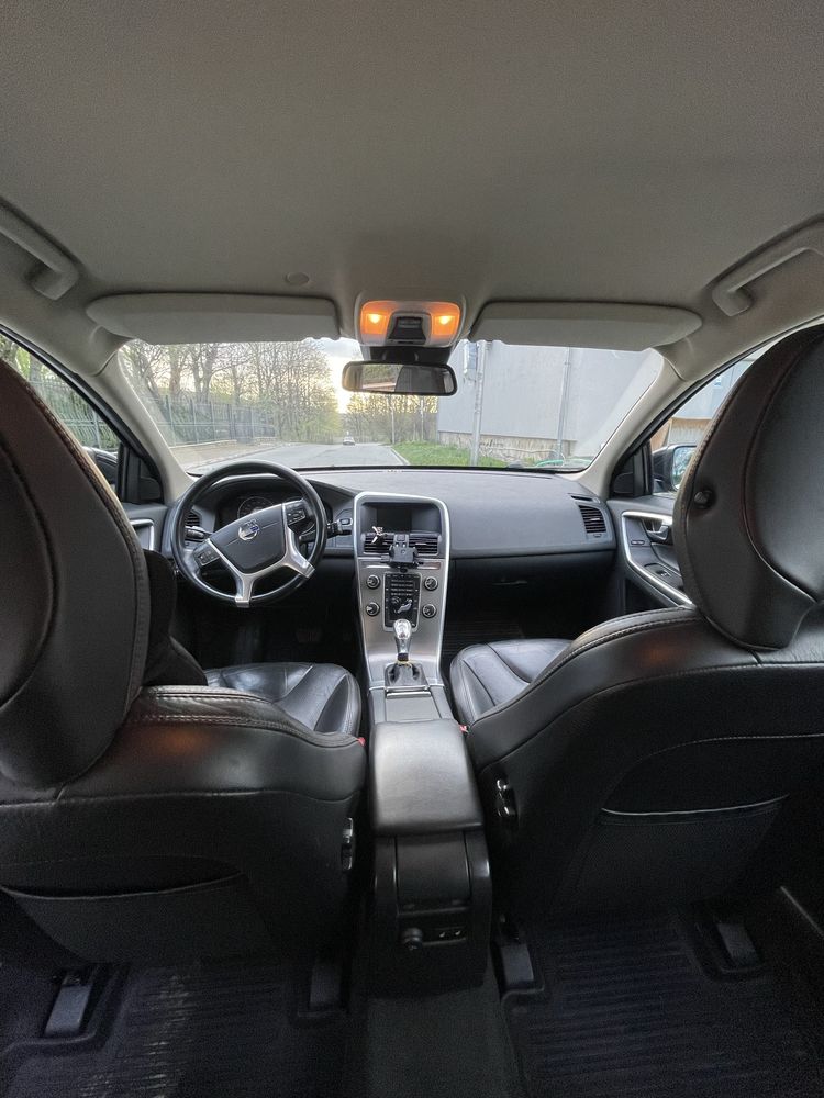 Продам Volvo XC60